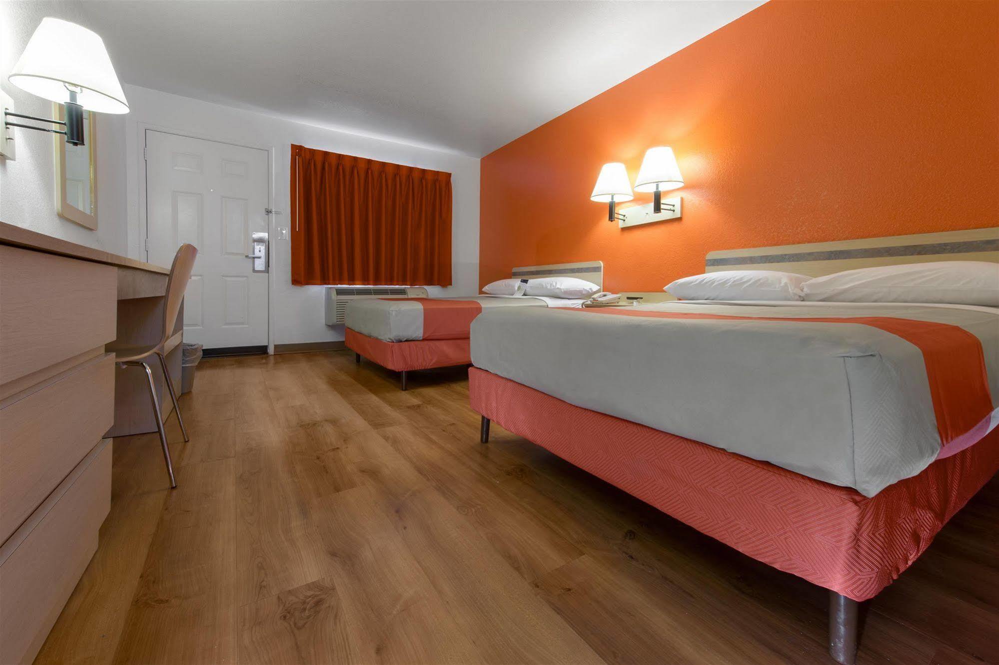 Motel 6-Seekonk, Ma - Providence East Екстер'єр фото