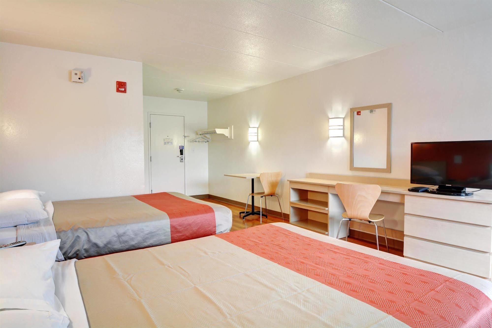 Motel 6-Seekonk, Ma - Providence East Екстер'єр фото