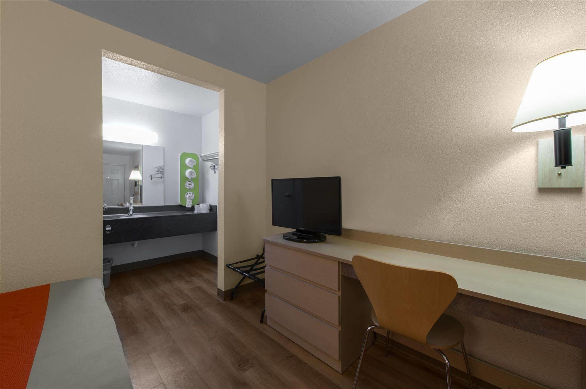 Motel 6-Seekonk, Ma - Providence East Екстер'єр фото